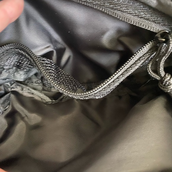 Outdoor Products Essential Waist Pack/Belt Pack Adjustable.3 pockets. Reflective - Picture 6 of 11